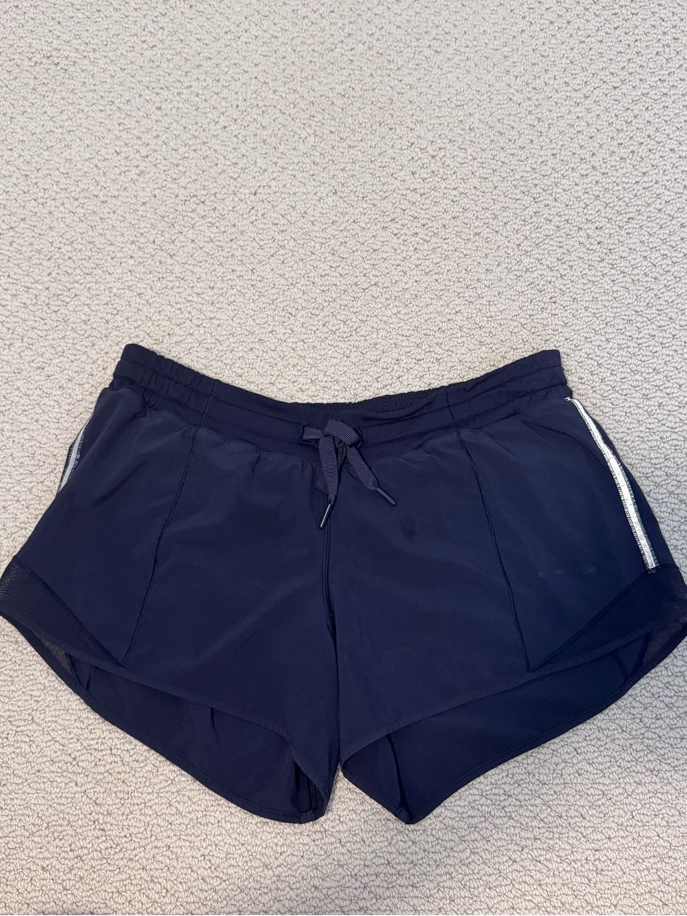 Lululemon Hot Hotty Shorts Navy Size 8